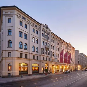 Отель Vier Jahreszeiten Kempinski *****